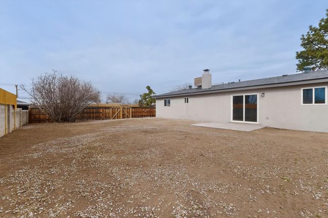 6300 Barnhart Court NE, Albuquerque, NM 87109