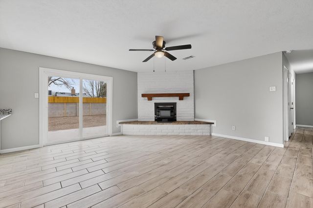 6300 Barnhart Court NE, Albuquerque, NM 87109