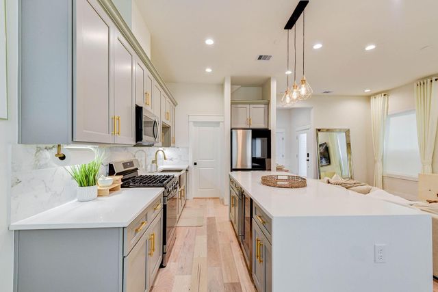 5402 Wheatley Street G, Houston, TX 77091