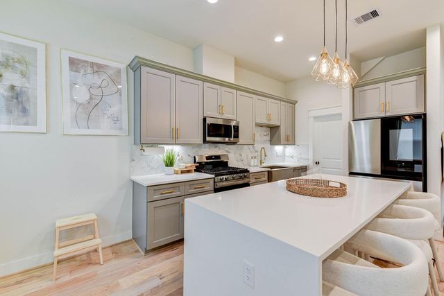 5402 Wheatley Street G, Houston, TX 77091