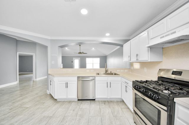 2606 Tinas Terrace Drive, Houston, TX 77038