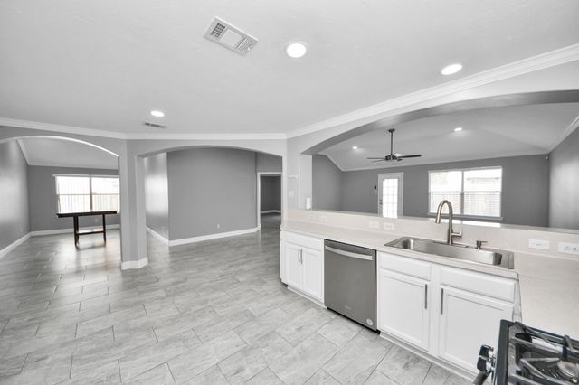 2606 Tinas Terrace Drive, Houston, TX 77038