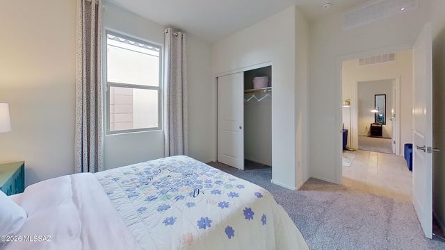 14091 E Golden Oaks Road, Vail, AZ 85641