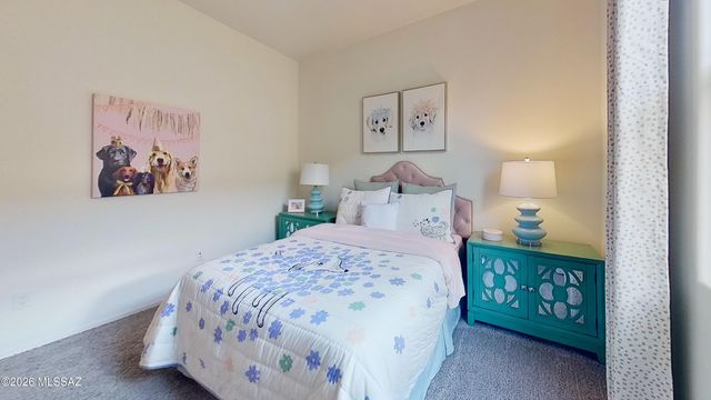 14091 E Golden Oaks Road, Vail, AZ 85641