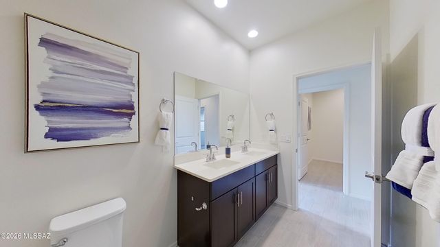 14091 E Golden Oaks Road, Vail, AZ 85641