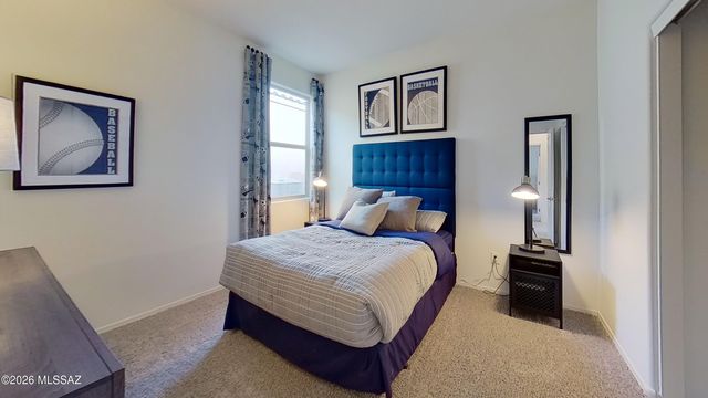 14091 E Golden Oaks Road, Vail, AZ 85641