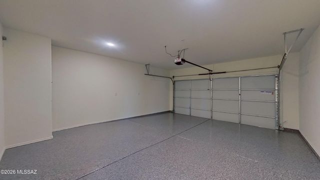 14091 E Golden Oaks Road, Vail, AZ 85641