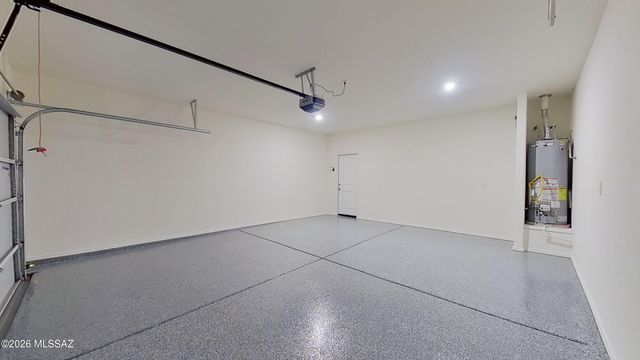 14091 E Golden Oaks Road, Vail, AZ 85641