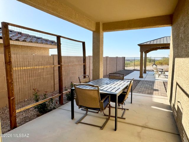 14091 E Golden Oaks Road, Vail, AZ 85641