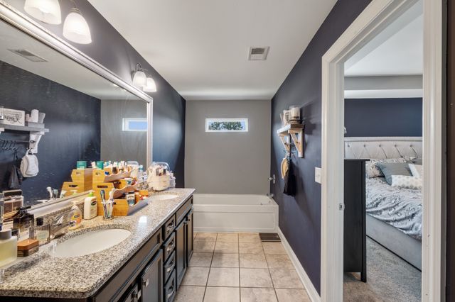 224 Hickory Pointe Dr, Lebanon, TN 37087