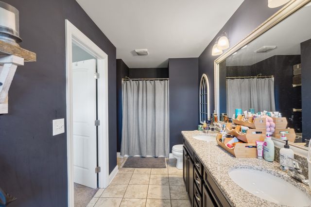 224 Hickory Pointe Dr, Lebanon, TN 37087