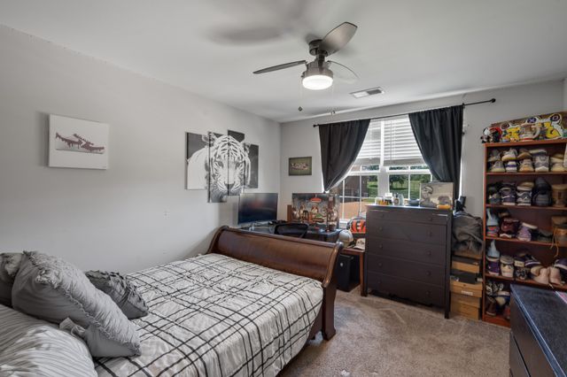 224 Hickory Pointe Dr, Lebanon, TN 37087