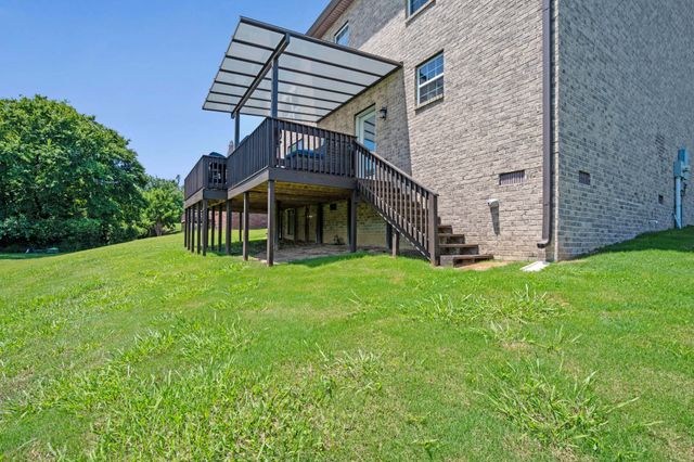 224 Hickory Pointe Dr, Lebanon, TN 37087