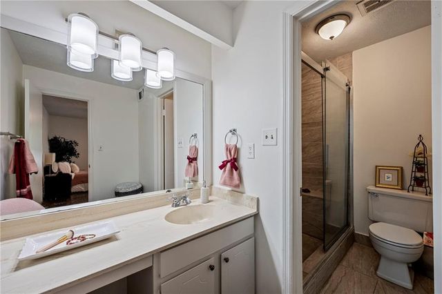 725 Dalrymple Road 5C, Sandy Springs, GA 30328