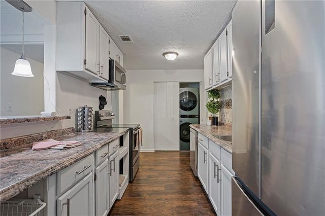 725 Dalrymple Road 5C, Sandy Springs, GA 30328