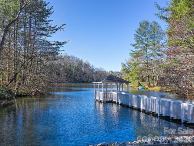 LOT 14 Mountain Lakes Drive 14, Hendersonville, NC 28739