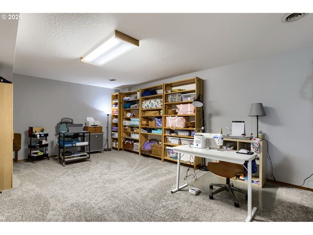 2619 Ne 45TH St, Vancouver, WA 98663