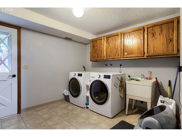 2619 Ne 45TH St, Vancouver, WA 98663