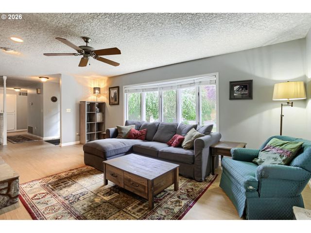 2619 Ne 45TH St, Vancouver, WA 98663