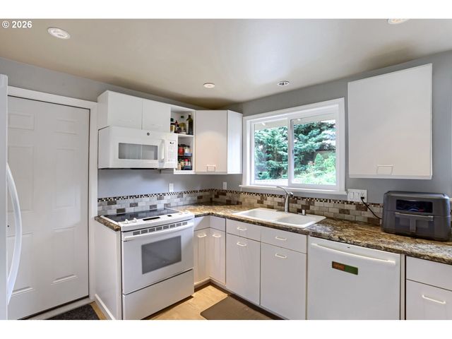 2619 Ne 45TH St, Vancouver, WA 98663