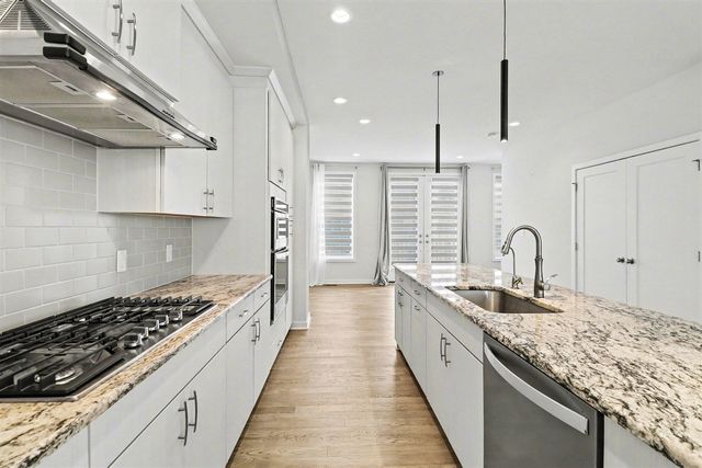 2824 Ridington Road, Ann Arbor, MI 48105