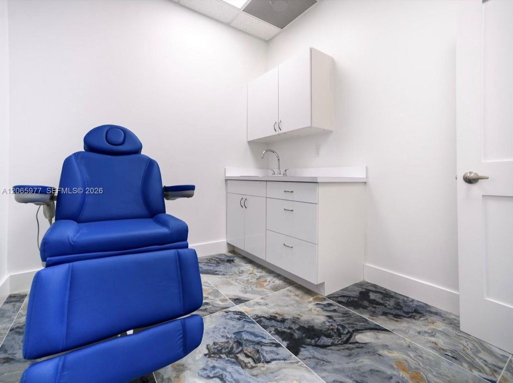 2920 NE 207th Street 801, Aventura, FL 33180