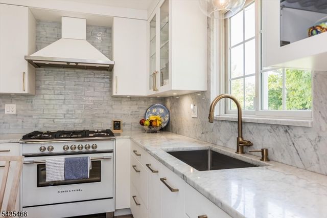 98 Totowa Rd, Totowa Boro, NJ 07512