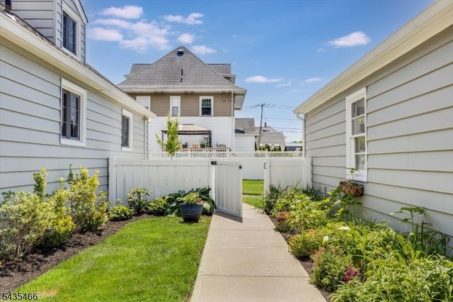 98 Totowa Rd, Totowa Boro, NJ 07512