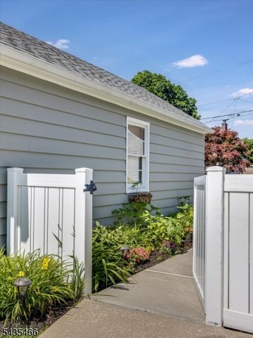 98 Totowa Rd, Totowa Boro, NJ 07512