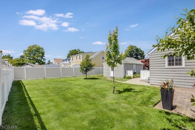 98 Totowa Rd, Totowa Boro, NJ 07512