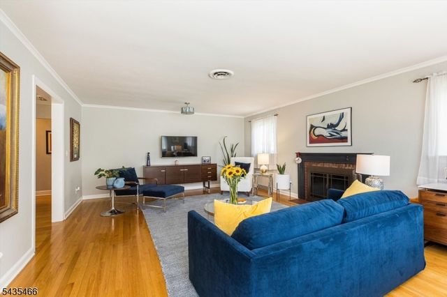 98 Totowa Rd, Totowa Boro, NJ 07512