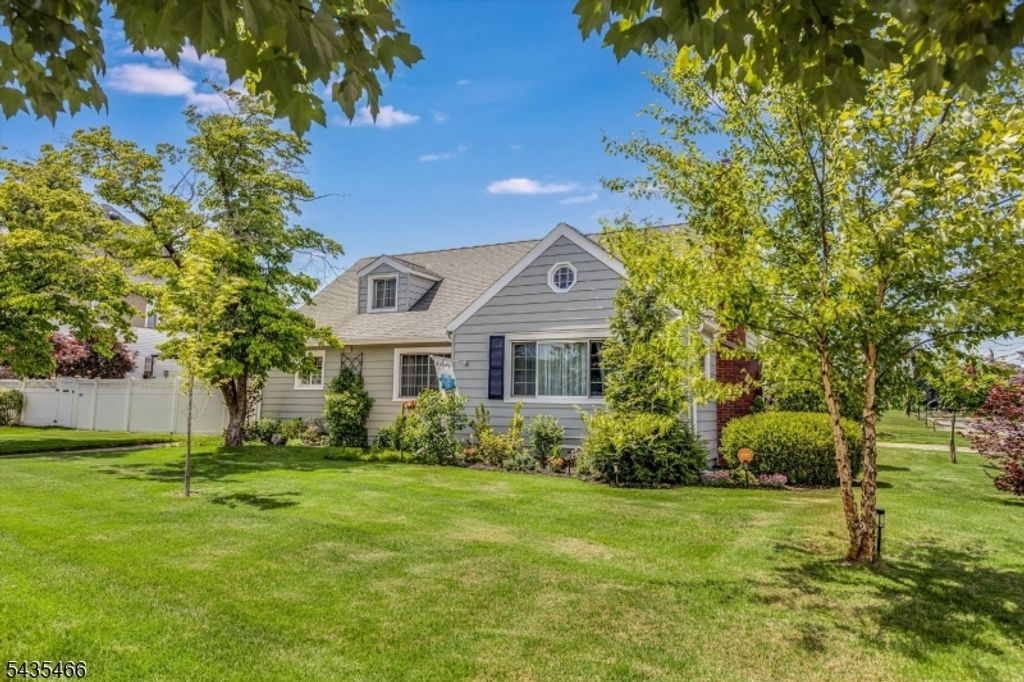 98 Totowa Rd, Totowa Boro, NJ 07512