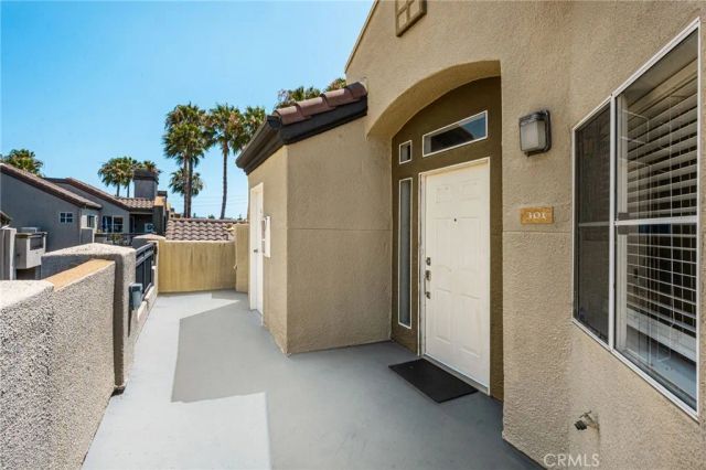 310 Lake Street 301, Huntington Beach, CA 92648