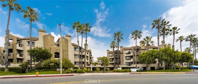 310 Lake Street 301, Huntington Beach, CA 92648
