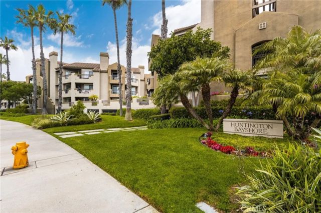 310 Lake Street 301, Huntington Beach, CA 92648