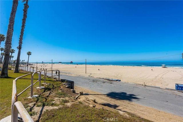310 Lake Street 301, Huntington Beach, CA 92648