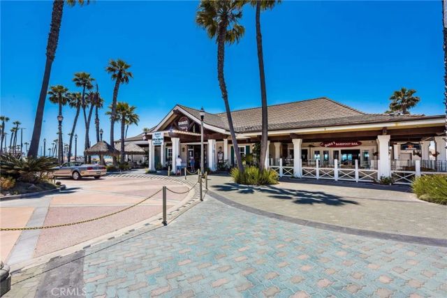 310 Lake Street 301, Huntington Beach, CA 92648