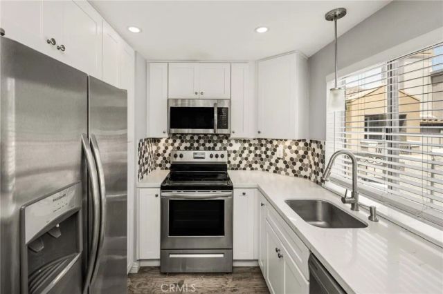 310 Lake Street 301, Huntington Beach, CA 92648