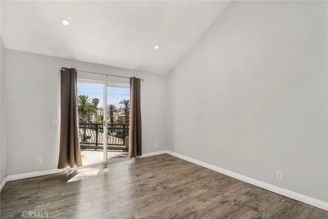 310 Lake Street 301, Huntington Beach, CA 92648