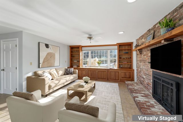 2 Orchard Hill Road, Greenland, NH 03840