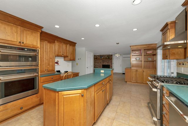 2 Orchard Hill Road, Greenland, NH 03840