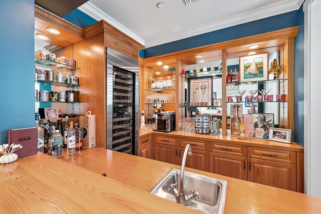 410 Old Towne Lane, Juno Beach, FL 33408