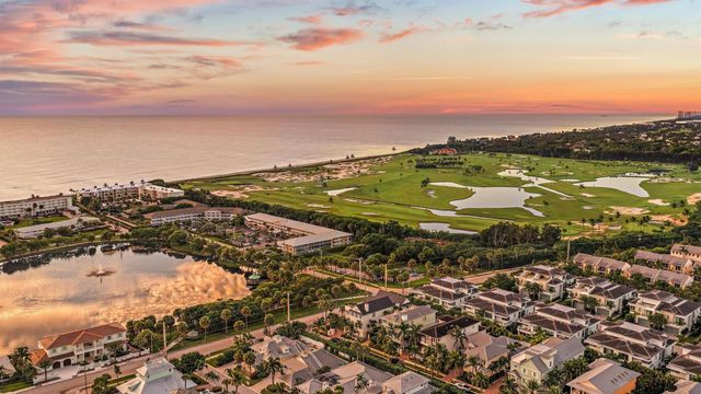 410 Old Towne Lane, Juno Beach, FL 33408
