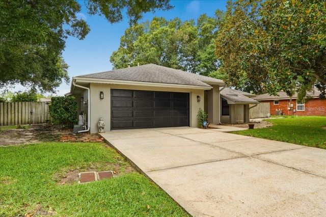 238 COLLEGE GROVE CIRCLE NE, Winter Haven, FL 33881
