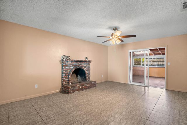 8410 Melrose Dr, Stockton, CA 95210