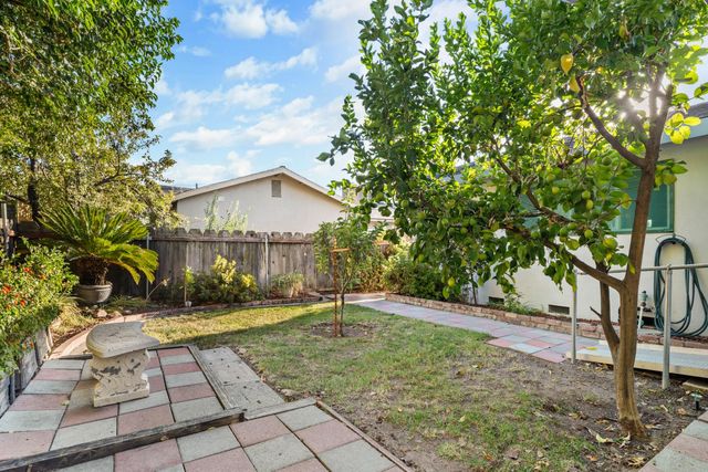 8410 Melrose Dr, Stockton, CA 95210