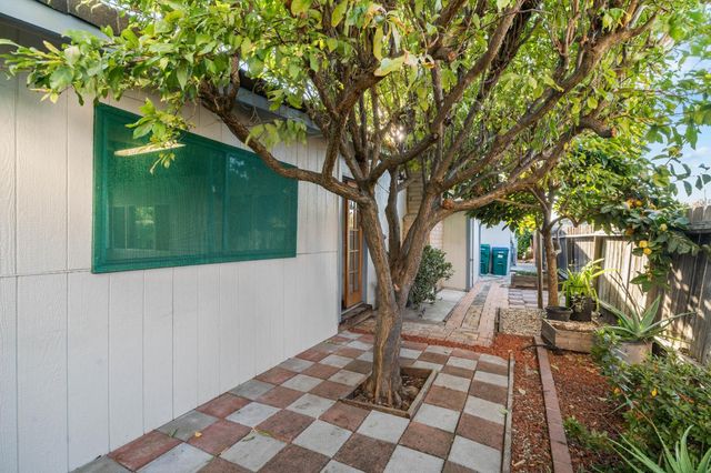 8410 Melrose Dr, Stockton, CA 95210