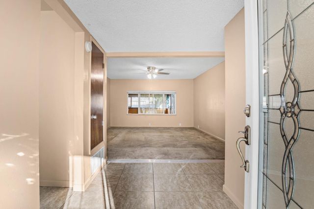 8410 Melrose Dr, Stockton, CA 95210