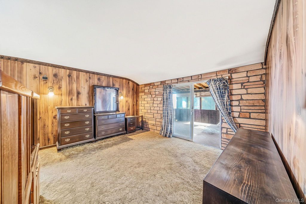 54 Mount Sinai Coram Road, Coram, NY 11727 — photo 5