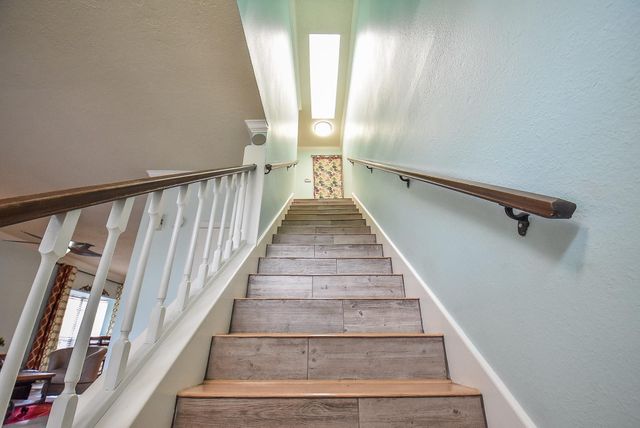 800 Country Place Drive 101, Houston, TX 77079